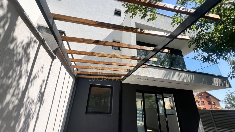 Vilă **6 camere  **451mp // Zona Iancu Nicolae - Poză 64