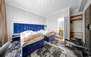 Cladire multifunctionala de vanzare – Hotel aproape de Piata Cipariu! - Poză 4