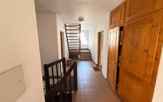 Pensiune lângă Castelul Bran | 9 camere | Pregătită pentru activitate - Poză 12