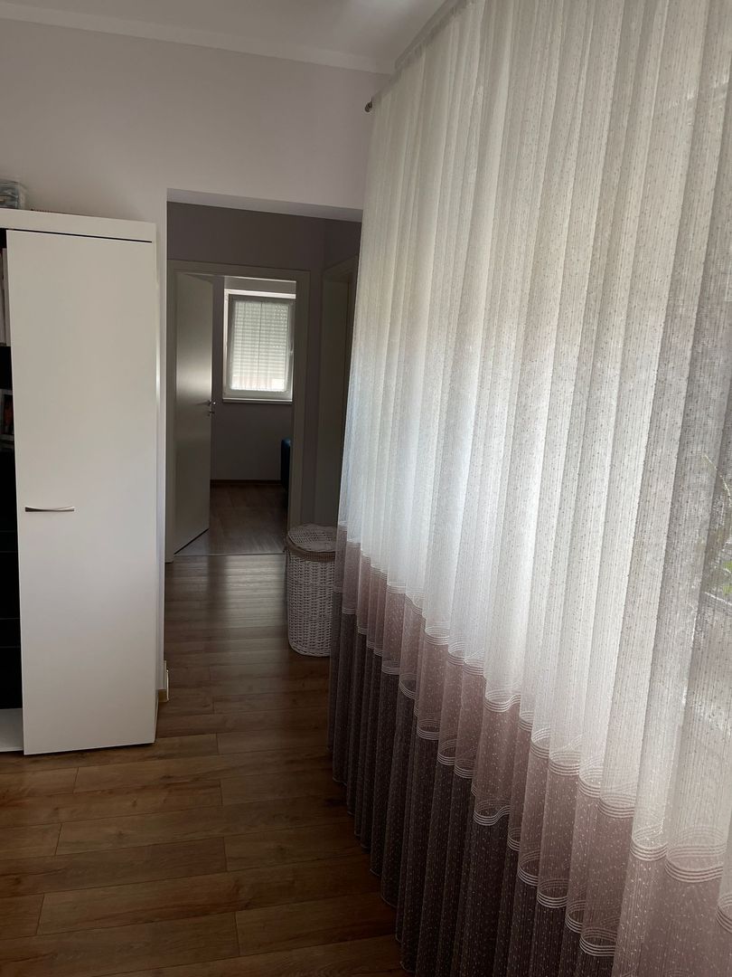 Apartament cu 2 camere si 2 locuri de parcare - Poză 6