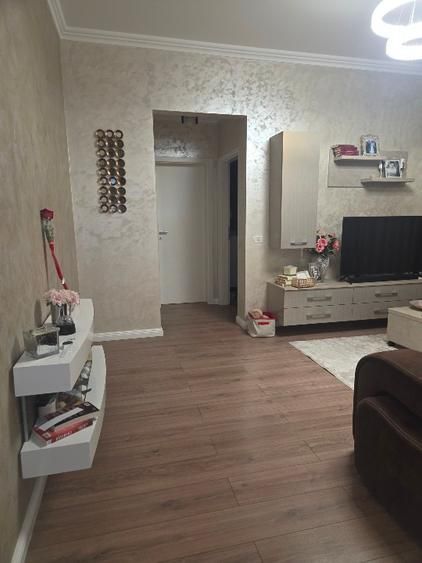 Giroc-Neptun | 3 Camere | Etaj 1 | 2 băi | 2 Locuri parcare | Mobilat si Utilat - Poză 3