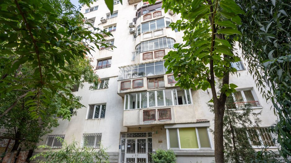 COMISION 0% - Apt.3 camere si Loc Parcare, bl. 1997, vedere gradina, metrou 8min - Poză 13