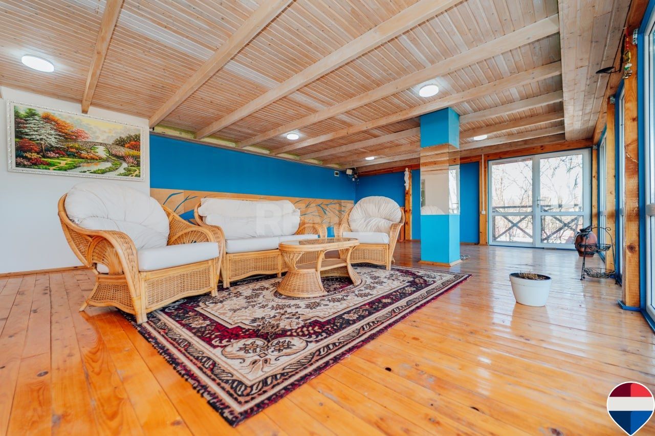 Casă de vânzare, Obileni, Hîncești ,185 m² ,16 ari, 2 garaje - Poză 19