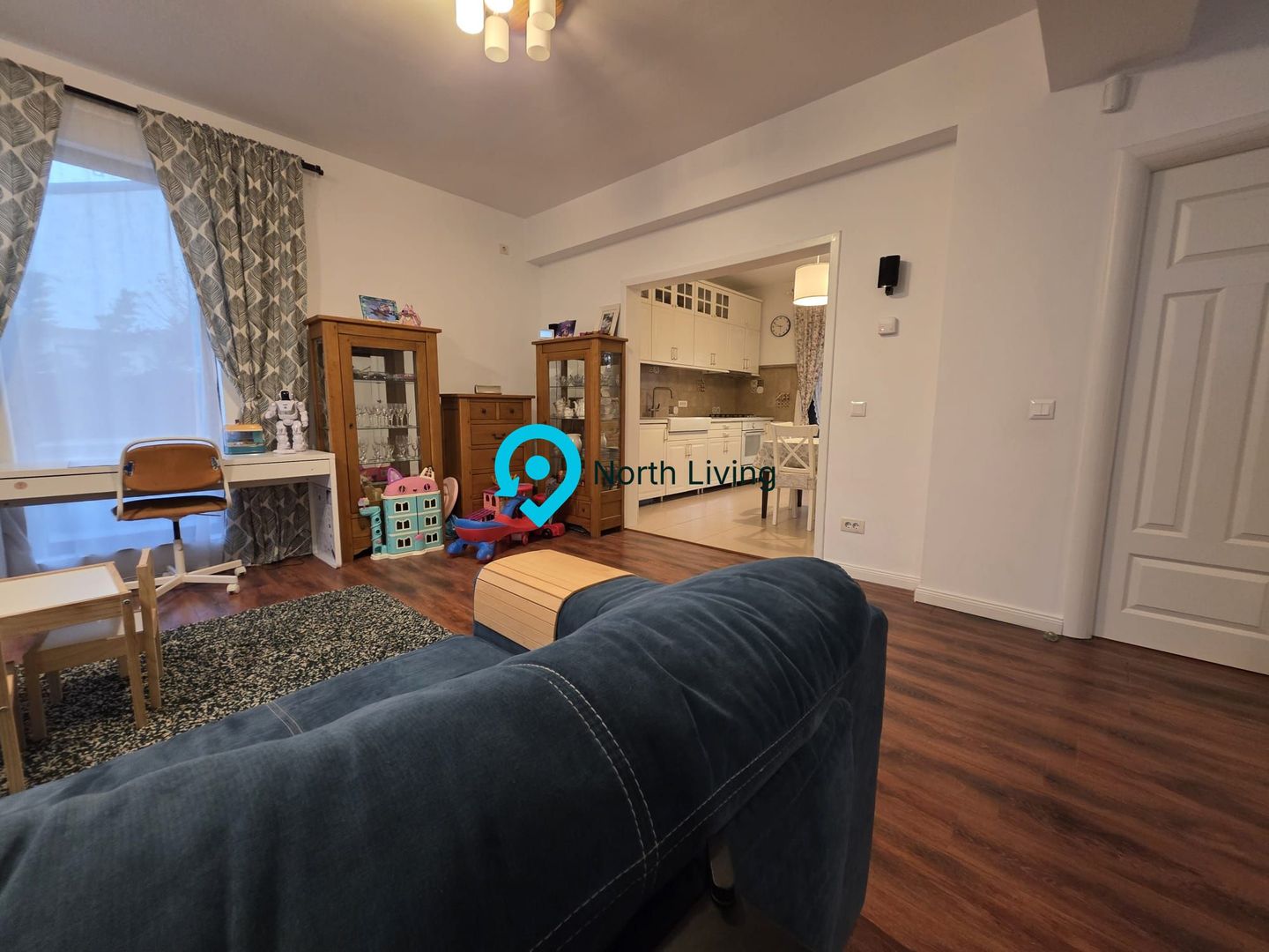 Casa 4 camere + curte 300 mp Tunari - Poză 20