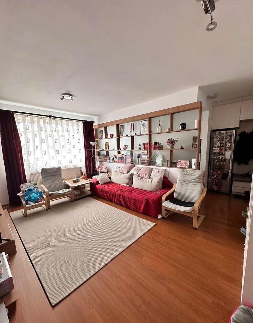 Apartament elegant cu 3 camere în zona Stadionului. - Poză 2