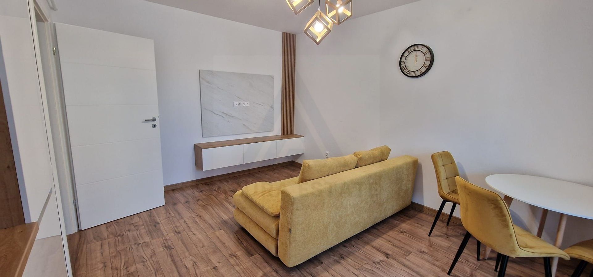 Apartament premium 2 camere balcon generos si parcare pe Dna Stanca - Poză 3