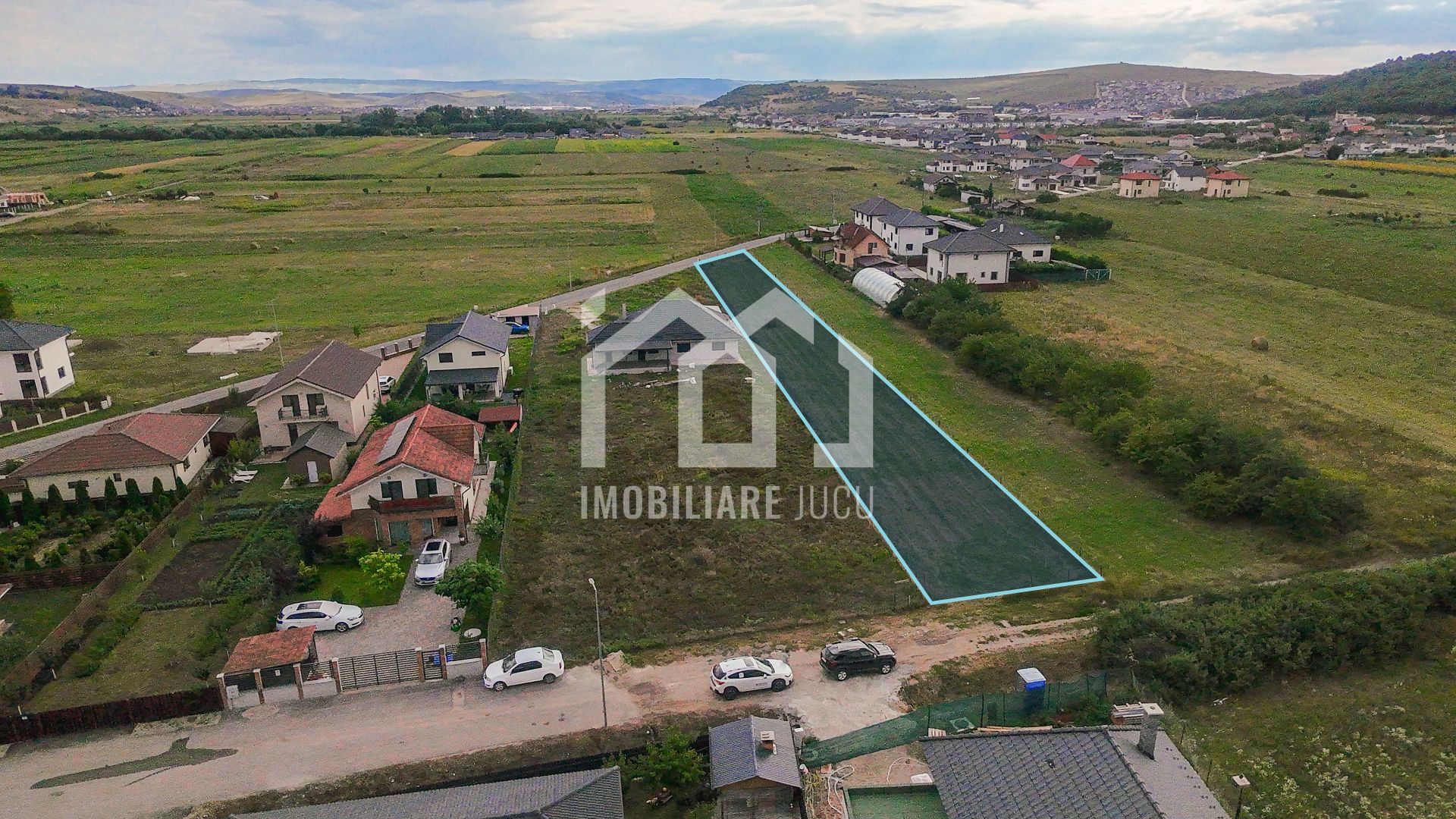 Teren autorizat pentru 2 case individuale – 1.400 mp | Jucu de Mijloc - Poză 1