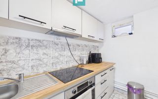 Casă spațioasă cu teren de 2.160 mp. Zerindu Mic - Poză 9