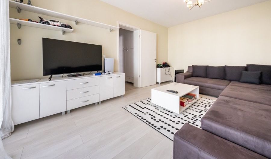 Apartament 2 camere | decomandat Kasper | Parcare si boxa incluse | - Poză 1