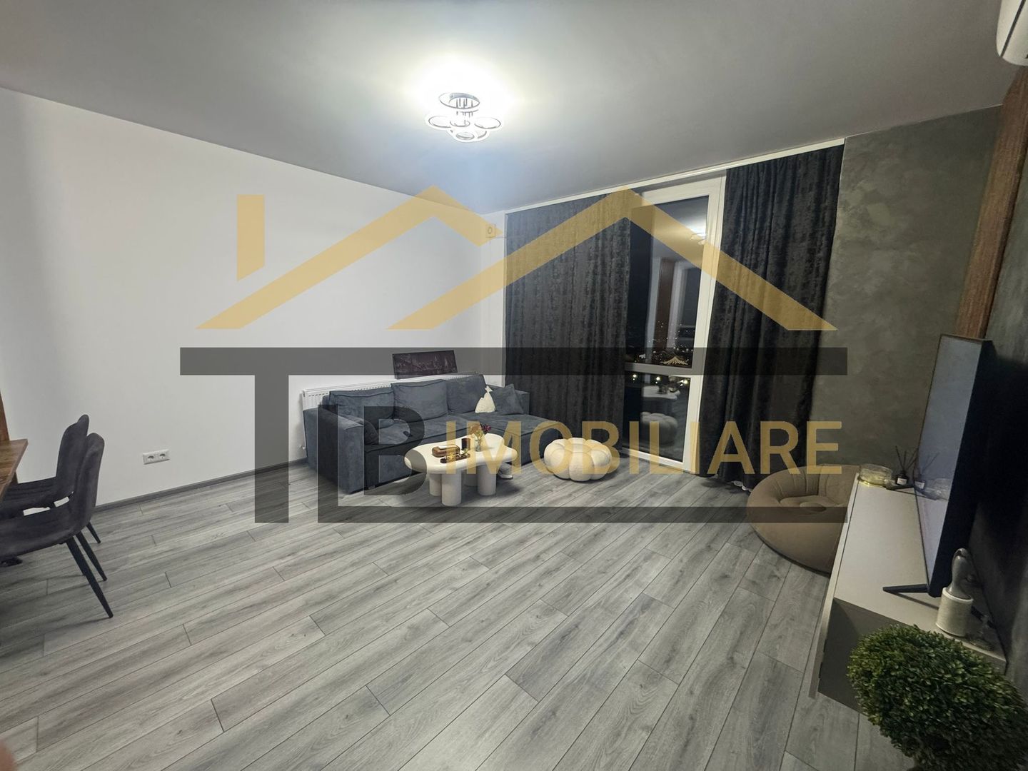 Apartament cu 2 camere, 56 mp, semidecomandat, Zona Shopping City - Poză 3