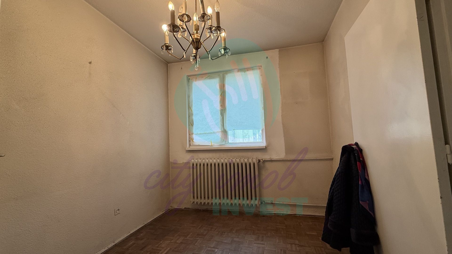 4 camere ultracentral | Universitate – Romană | Ideal locuire sau investiție - Poză 3