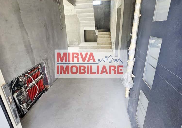 🏡 Vilă luminoasă, 4 camere, cu teren generos – Com. Plopu - Poză 15