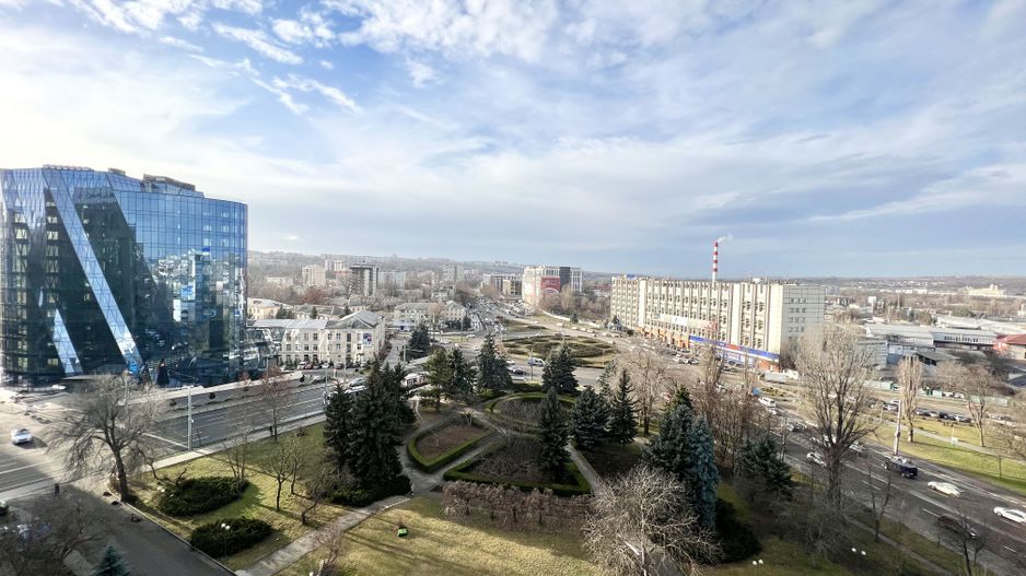 Spre chirie diverse spații birouri în centrul capitalei. - Poză 13