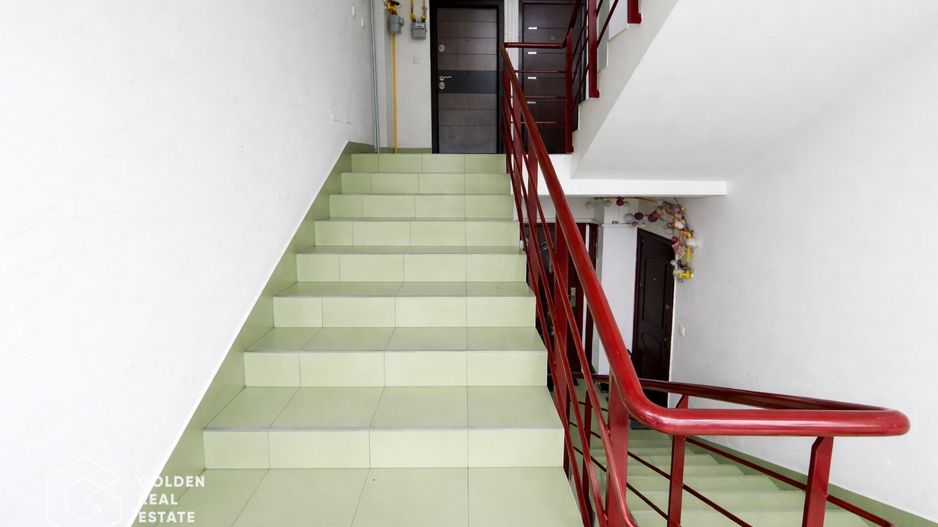 Apartament o camera 46 mp + balcon și boxă, bloc 2009, Girocului, zona linistita - Poză 10