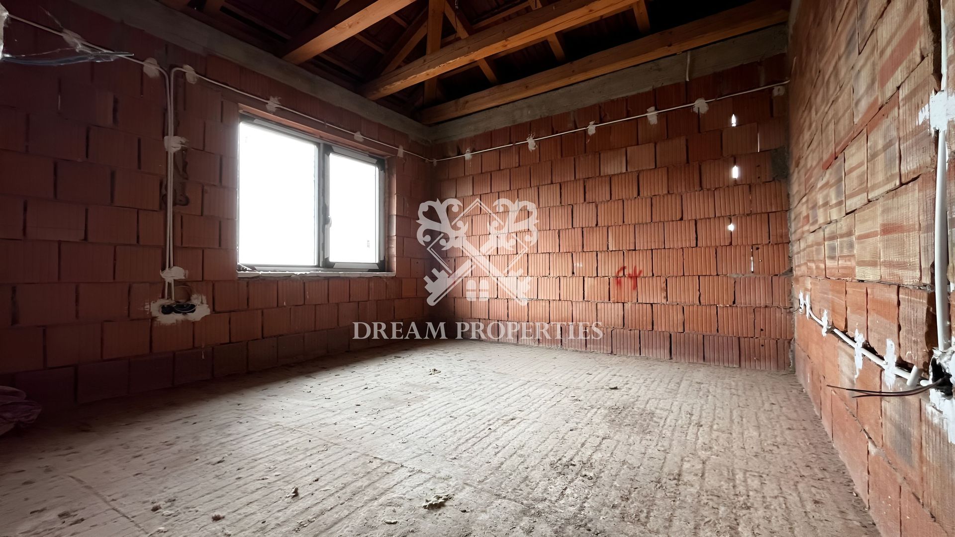 Duplex de vanzare 4 camere, 2 bai, teren 240 mp, intrare Chinteni - Poză 4