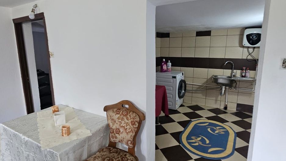 Casa si teren 3500 mp, Stefanesti - Golesti - Poză 8