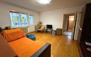 Apartament 2 camere parter 50 M² zona linistita Simeria - Poză 1