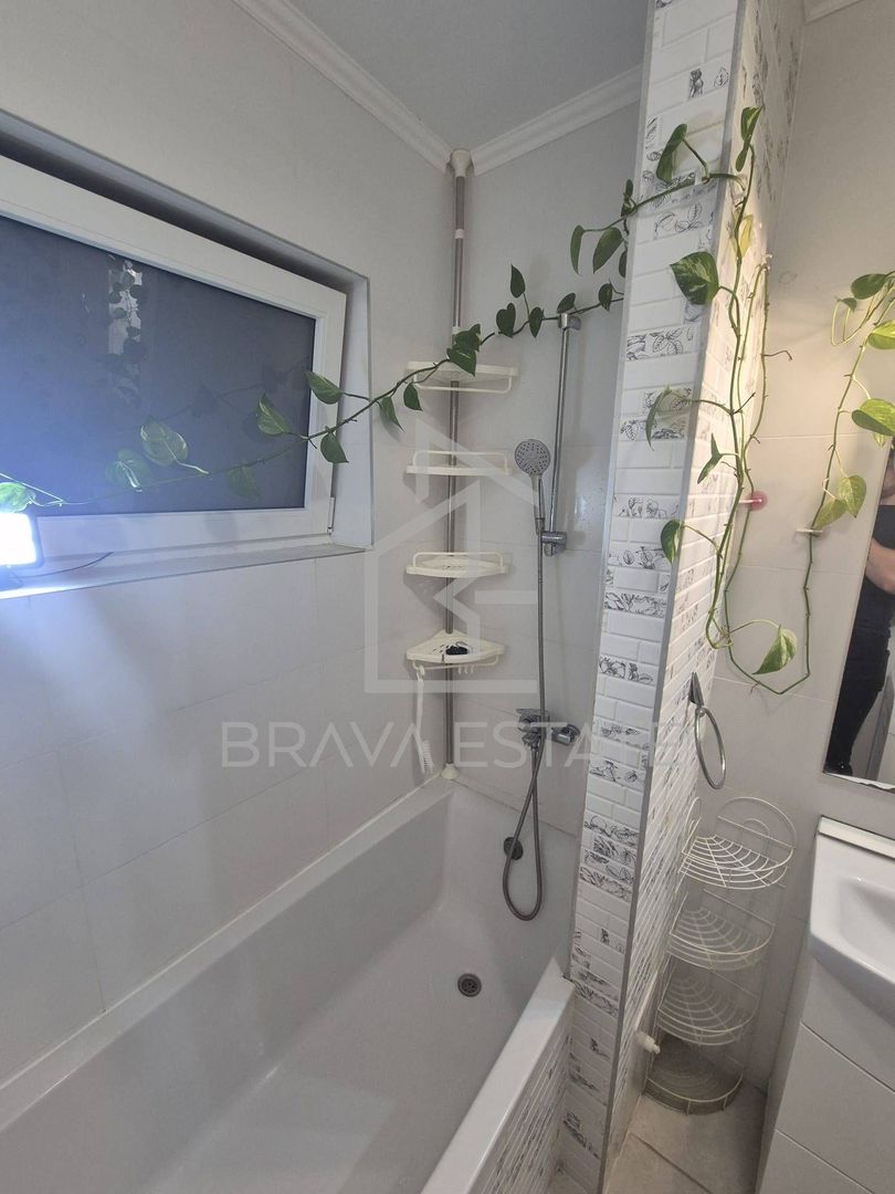 Apartament 2 camere, balcon, parcare , zona Floresti - Poză 8