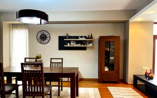 Casa spațioasă și primitoare cu garaj dublu, în Braytim – Soarelui - Poză 6