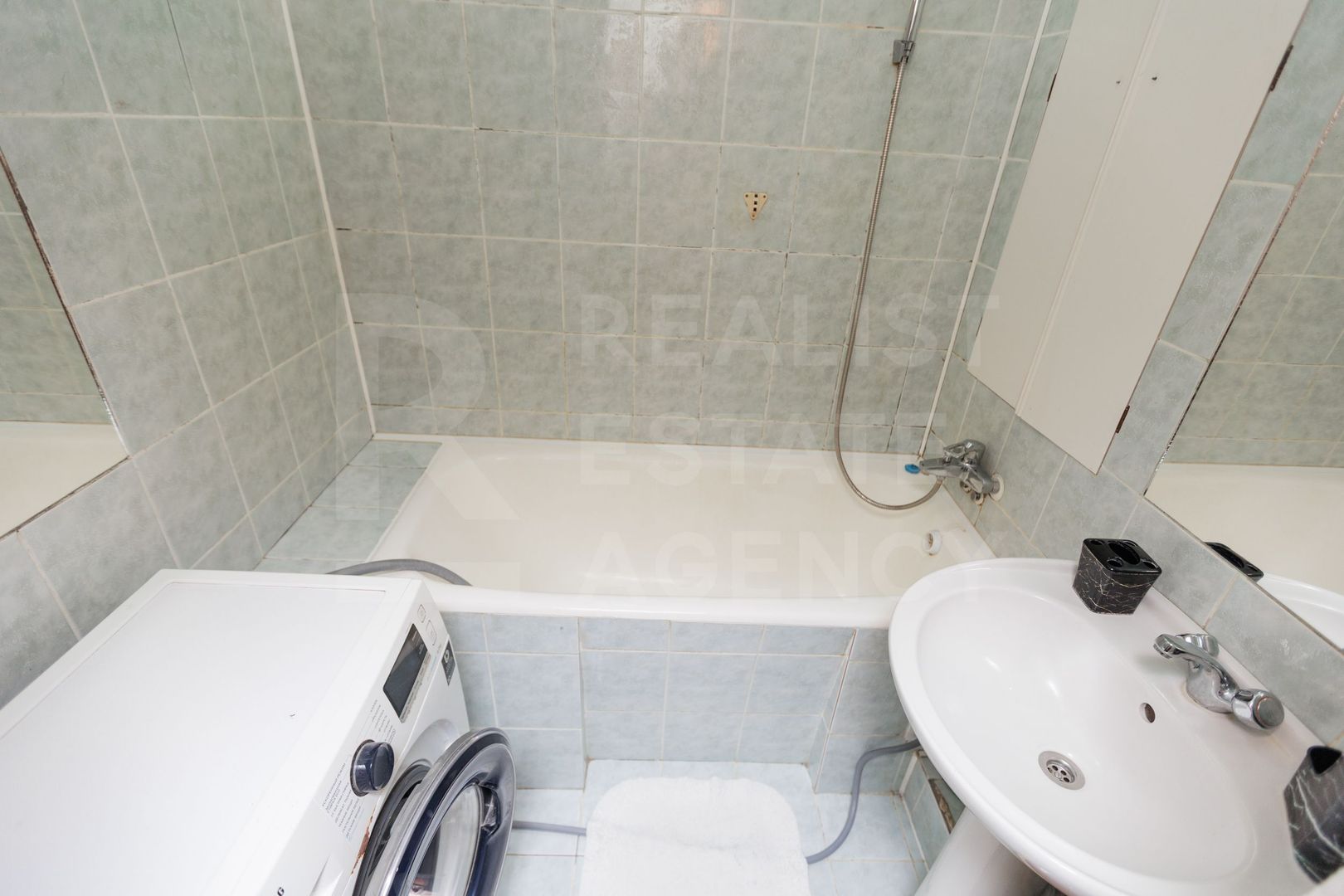 Chirie, apartament, 3 camere, str.  Miorița,  Telecentru - Poză 12