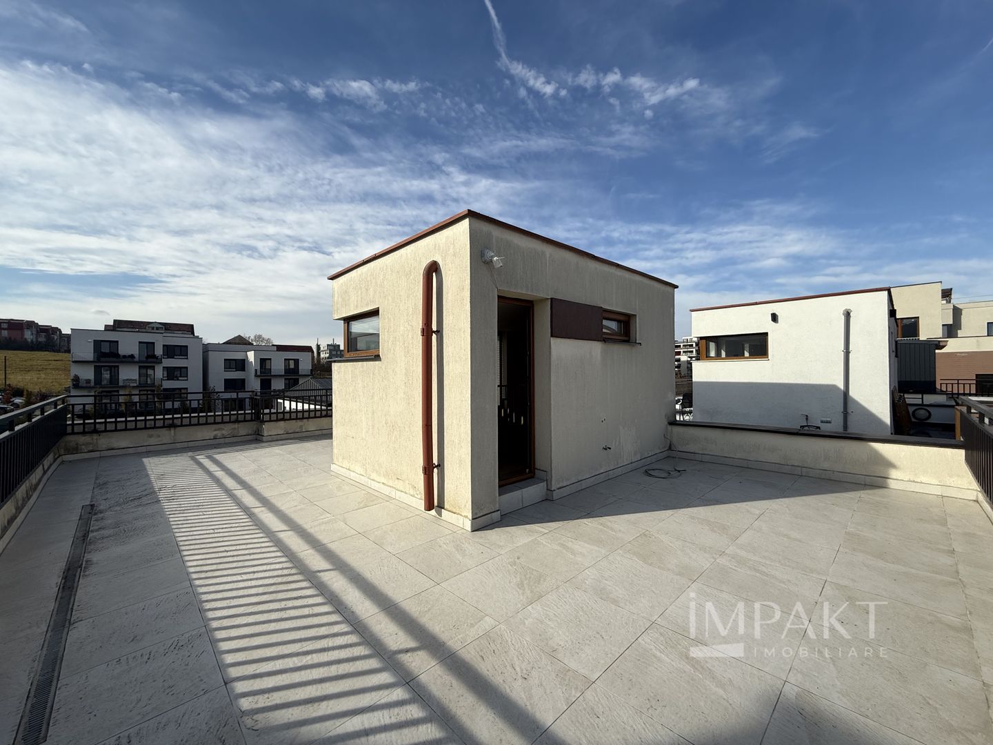 Cvadruplex  4 camere cu garaj in cartierul Buna Ziua ! - Poză 19