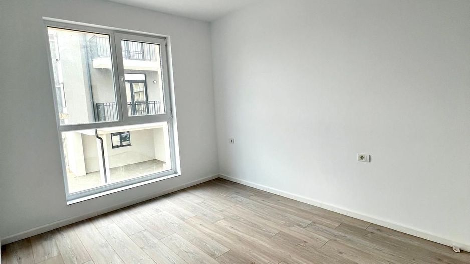 3 camere-Etaj 1-Zona Planetelor-Giroc - Poză 1