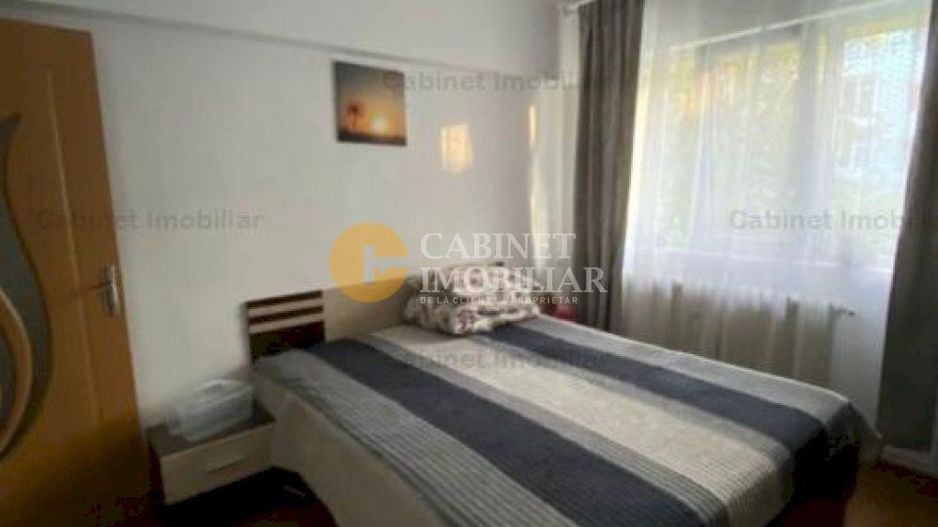 Apartament cu 3 camere - Etaj 2 - Mobilat/Utilat - Podu Ros - Poză 1