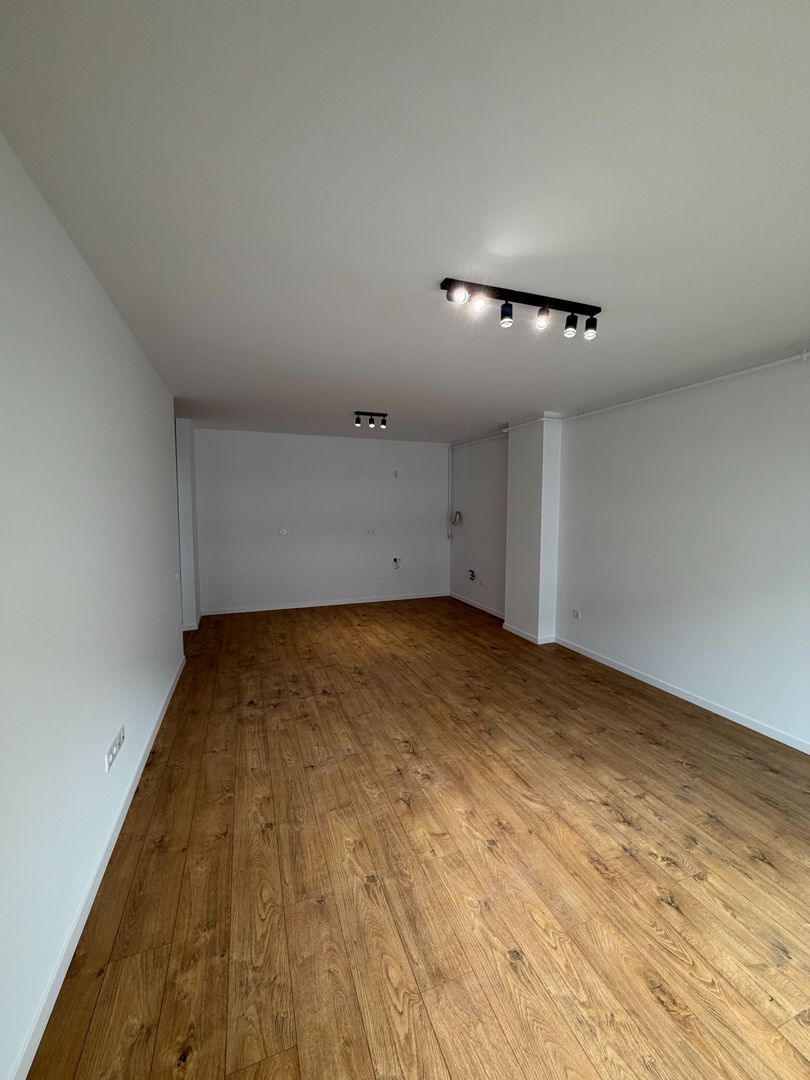 Apartament cu două camere,  semidecomandat, finisat | Zona Eroilor - Poză 2