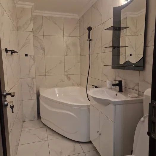 Apartament 3 camere de inchiriat - Poză 3