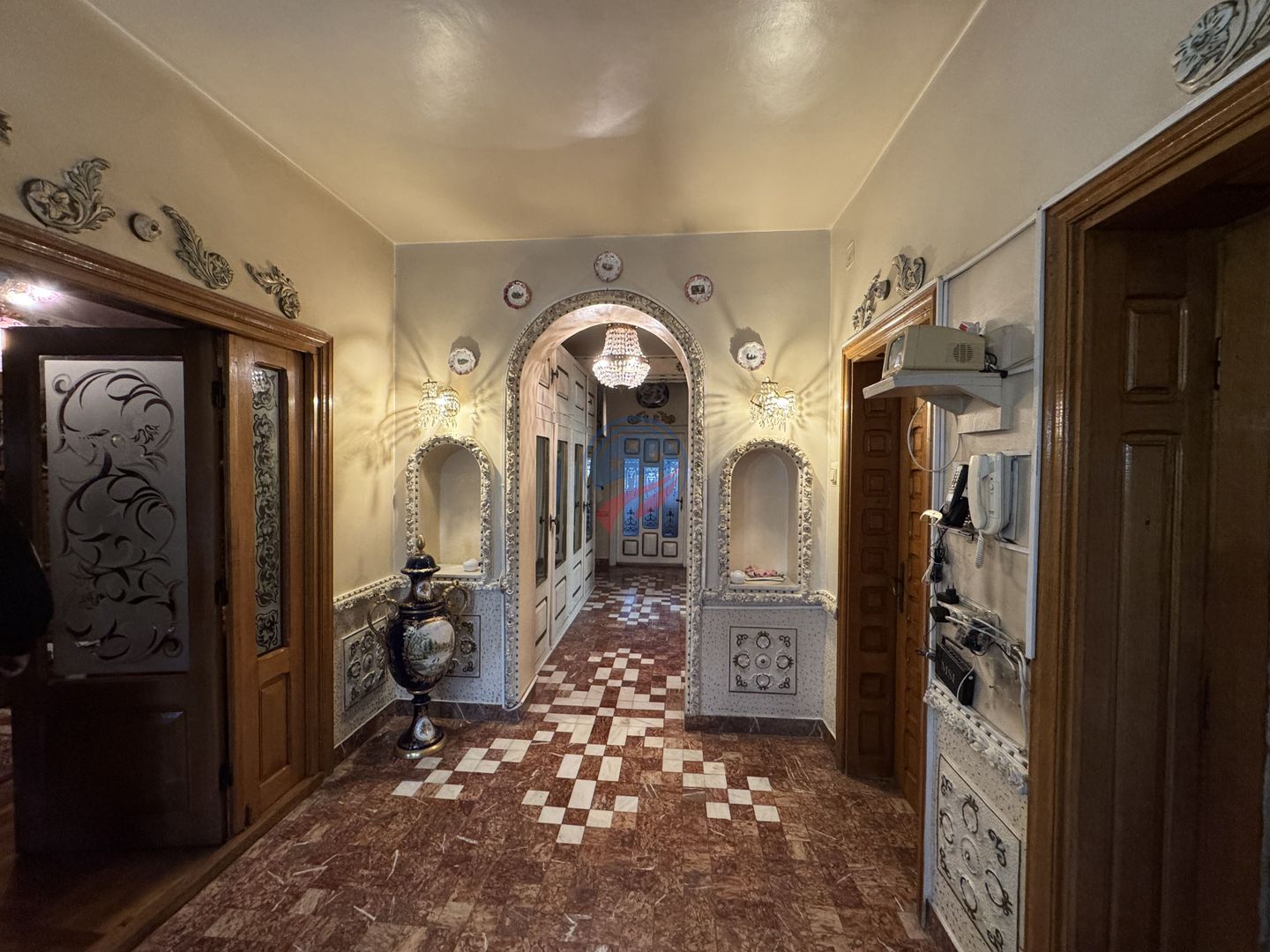 Casă Impresionantă Ultracentral, se accepta si apartamente la schimb - Poză 14