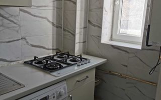 Garsonieră de închiriat în Galata, etaj 1, renovată - Poză 4