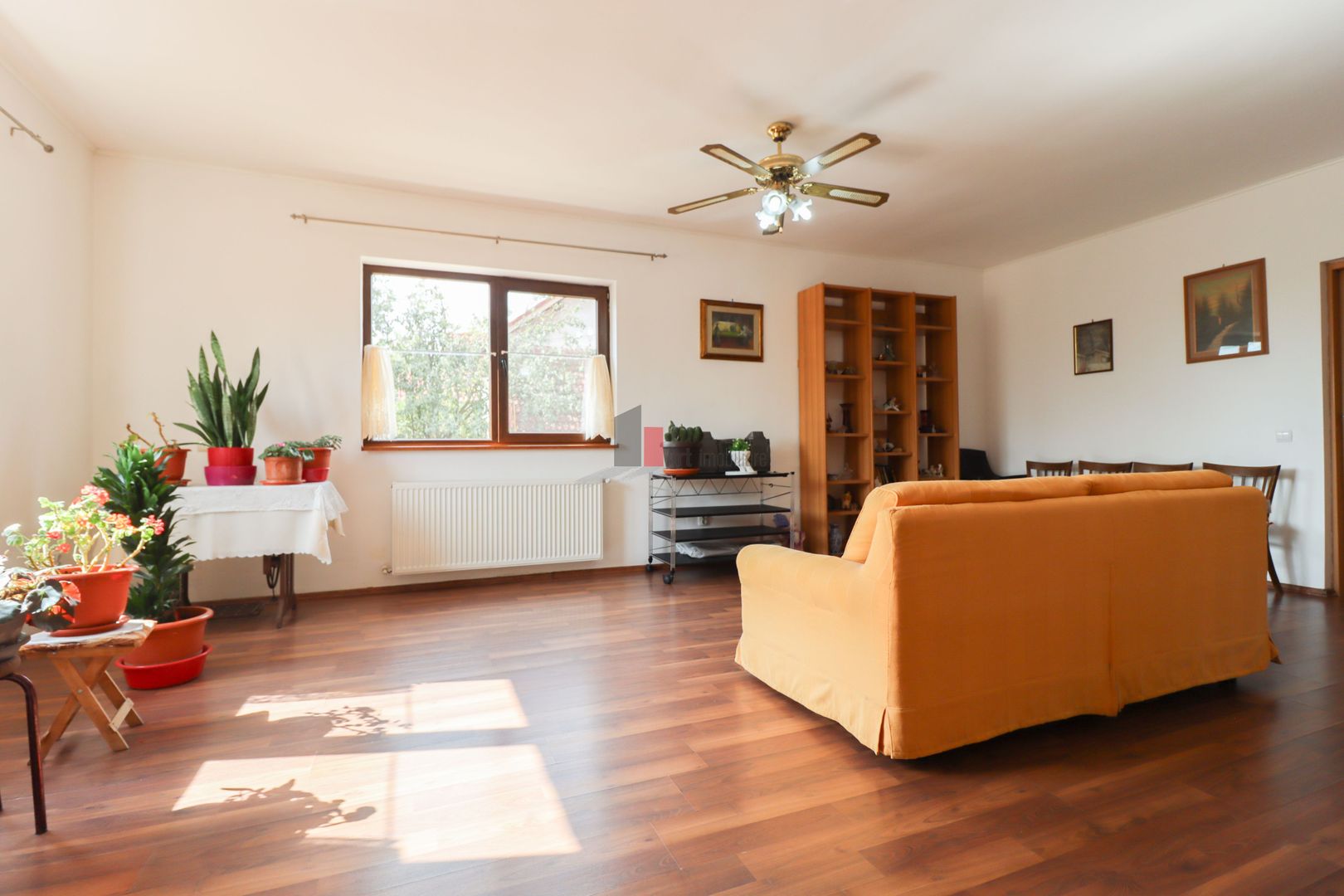 Vila "SEPHARA", teren 700 mp,  292 mp suprafata totala, NEGOCIABIL - Poză 8