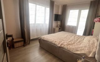 Vând apartament cu 2 camere în Florești, zona Florilor. - Poză 6