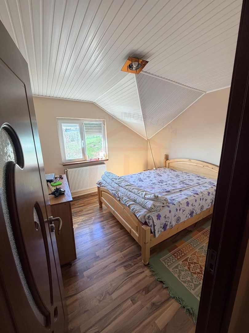 Vanzare casa P+M, Smardan( Galati ), la 2 minute de str.principala - Poză 18