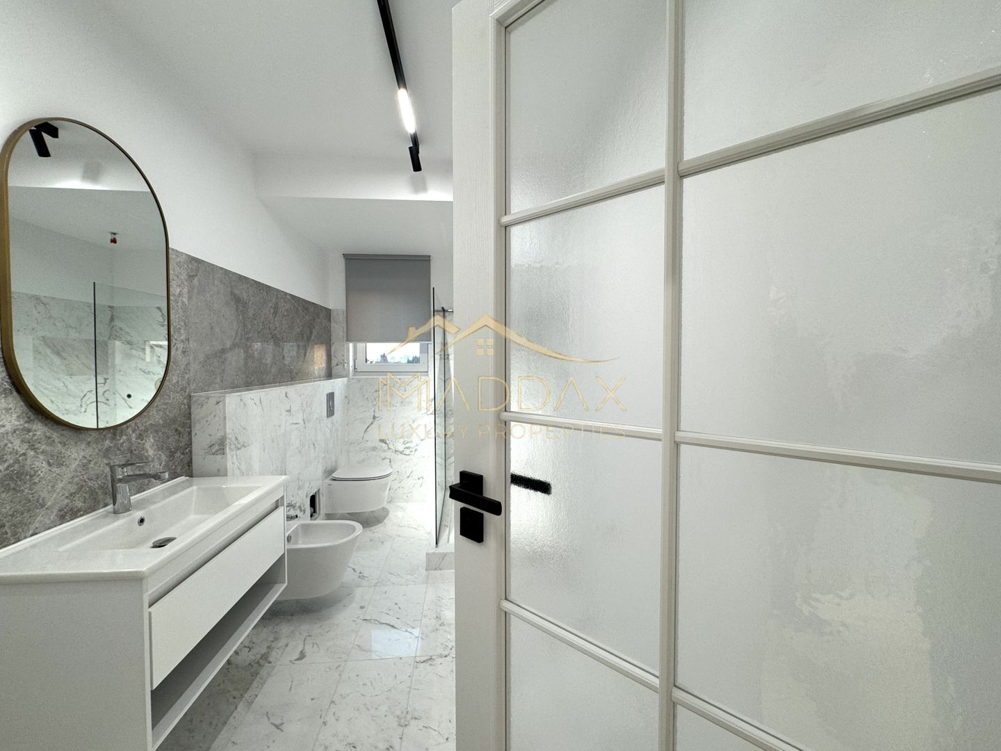 Duplex cu 4 Camere *211mp* / 2 parking / Erou Iancu Nicolae - Poză 46