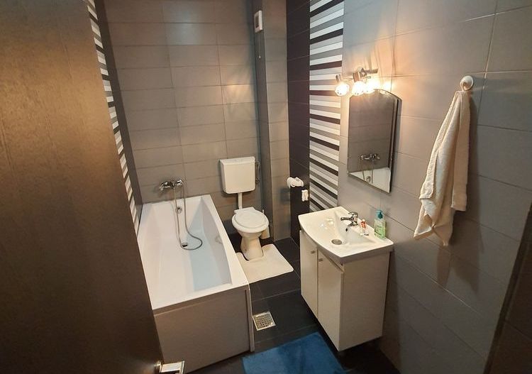 Superb Apartament 1 Camera Militari - Poză 4