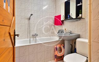Apartament de vanzare cu 3 camere in zona Nufarul, Oradea - Poză 9