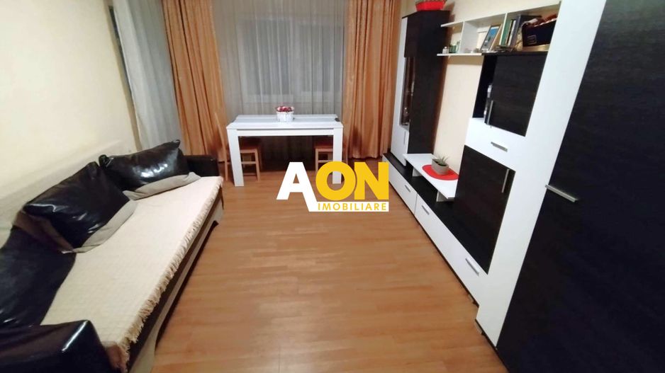 Apartament 3 camere, 68 mp utili, Cetate, zona Piata Cetate - Poză 1