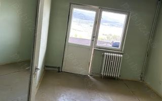 Apartament 2 camere I Decomandat I De renovat I Vasile Aaron - Poză 1
