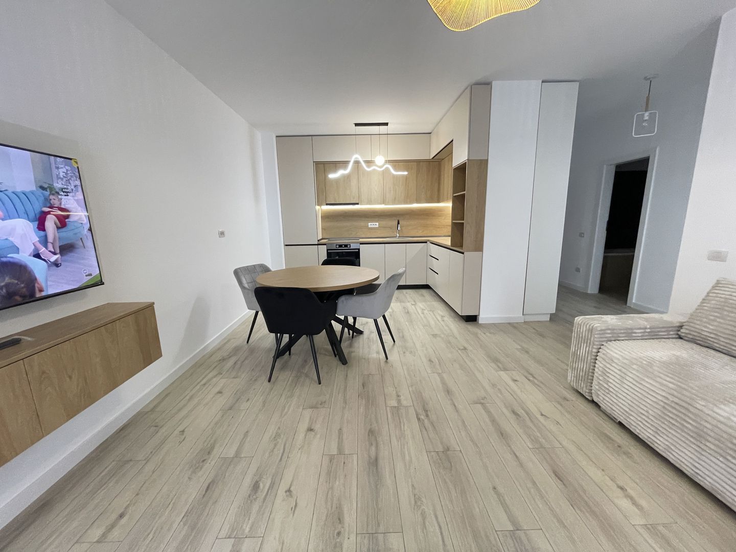 Apartament premium la prima inchiriere - Poză 2