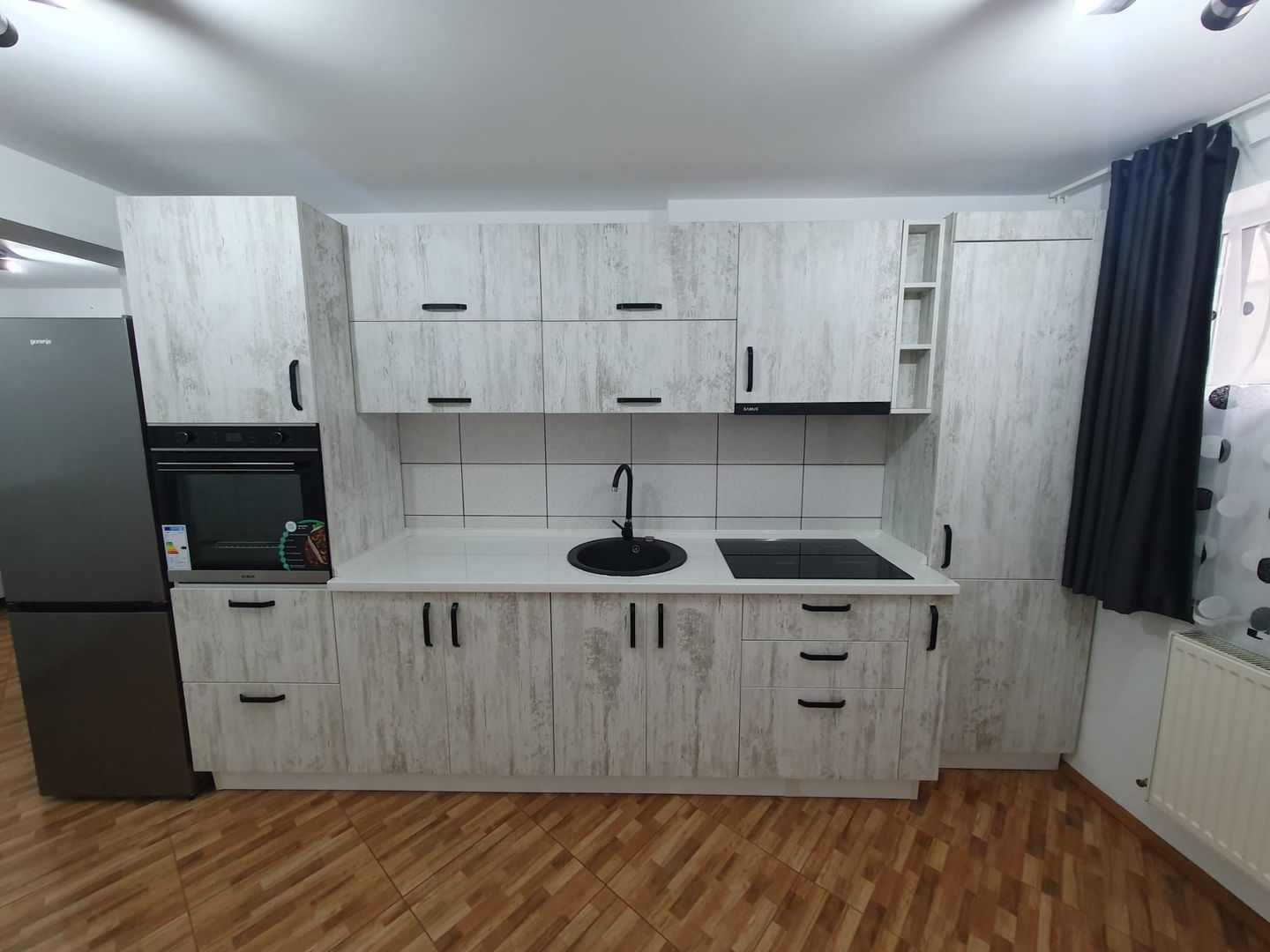 Garsoniera de vanzare zona Eroii Revolutiei - Poză 8
