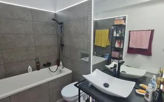 Duplex minimalist cu piscina - Poză 20