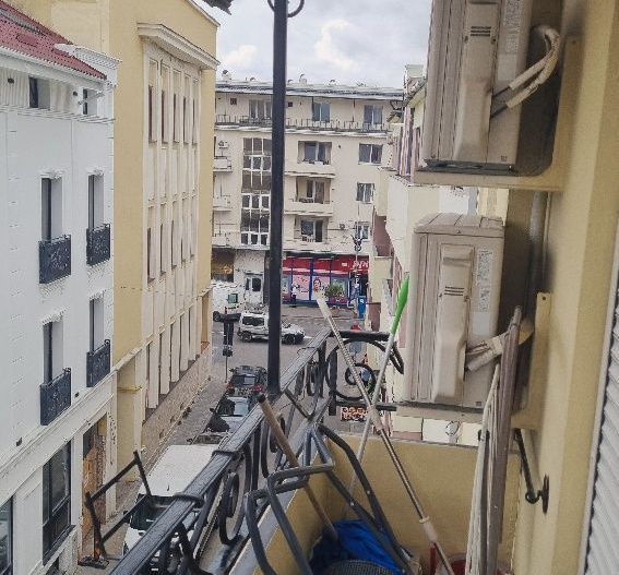 BRASADAS vinde ap 2 cam etaj 3 in centrul vechi! - Poză 6