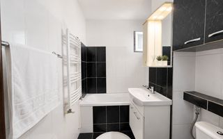 Apartament cu 3 camere de vanzare Casa de Cultura Constanta - Poză 6