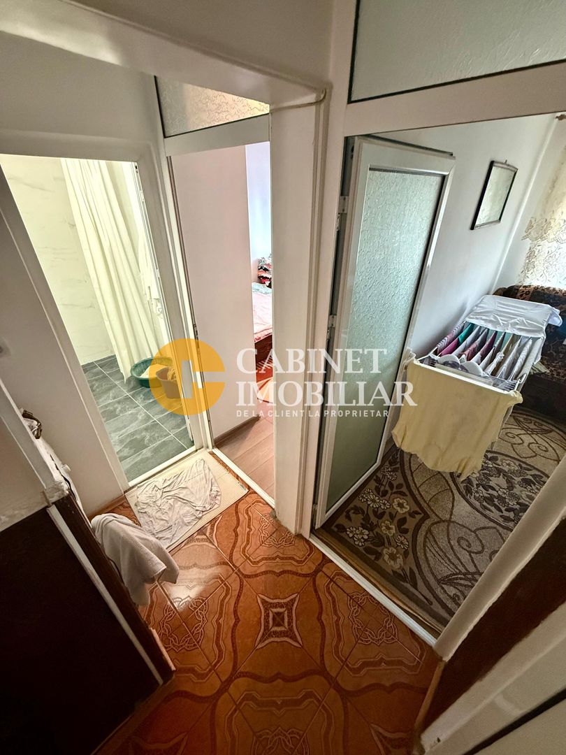 4 Camere Decomandat - Bloc din 1982 - Zona Alexandru Cel Bun - Poză 8