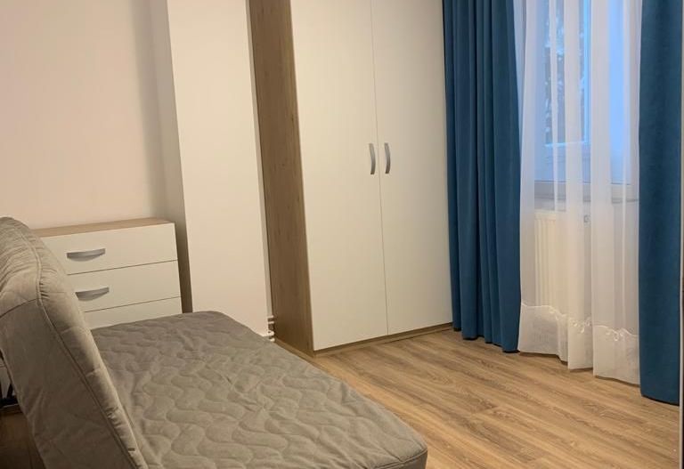 Centrul Civic, aproape de AFI, 3 camere recent renovate/mobilate, 165000 euro - Poză 5
