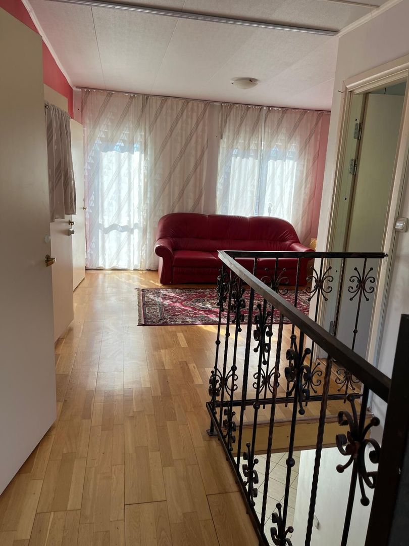 Casa de vanzare in localitatea Cuzap - Poză 9