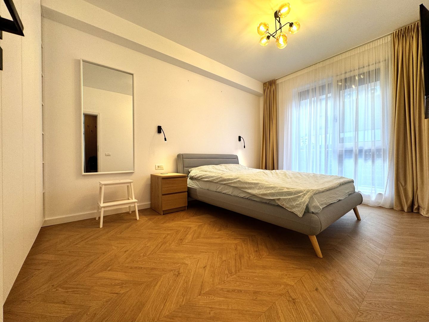 Apartament cu 2 camere, la prima închiriere, primitor si elegant - Poză 10