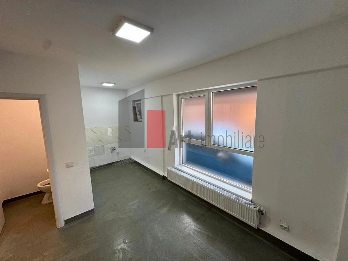Spatiu comercial de inchiriat in zona Berceni/Luica - Poză 6