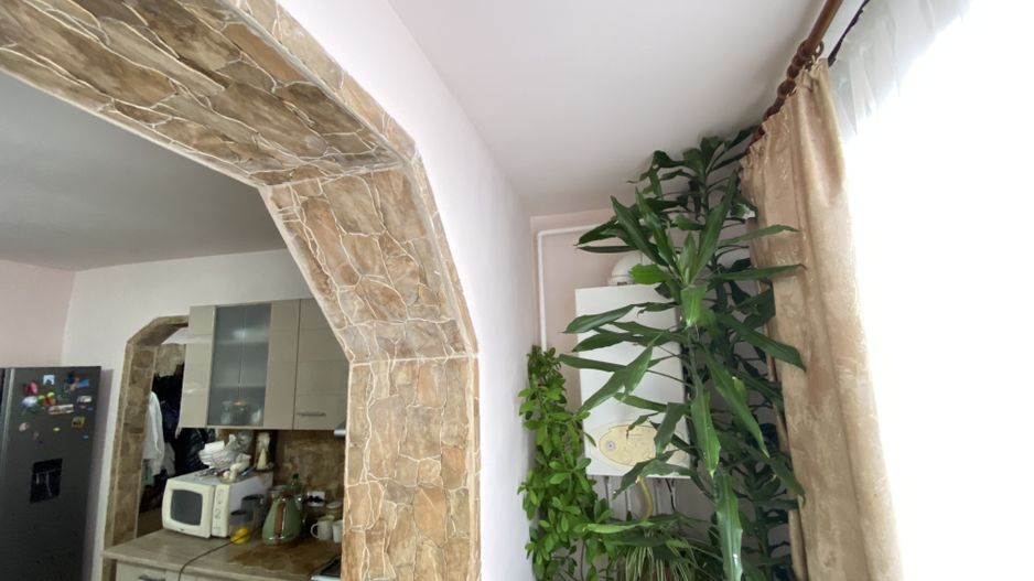 COMISION 0 | Apartament 3 Camere | Et. 2 | Izolat | Centrala | Sagului - Poză 2